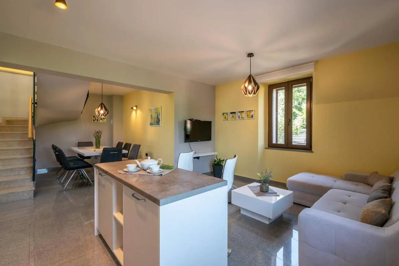 Holiday home Villa Giovanni Maria Vinez