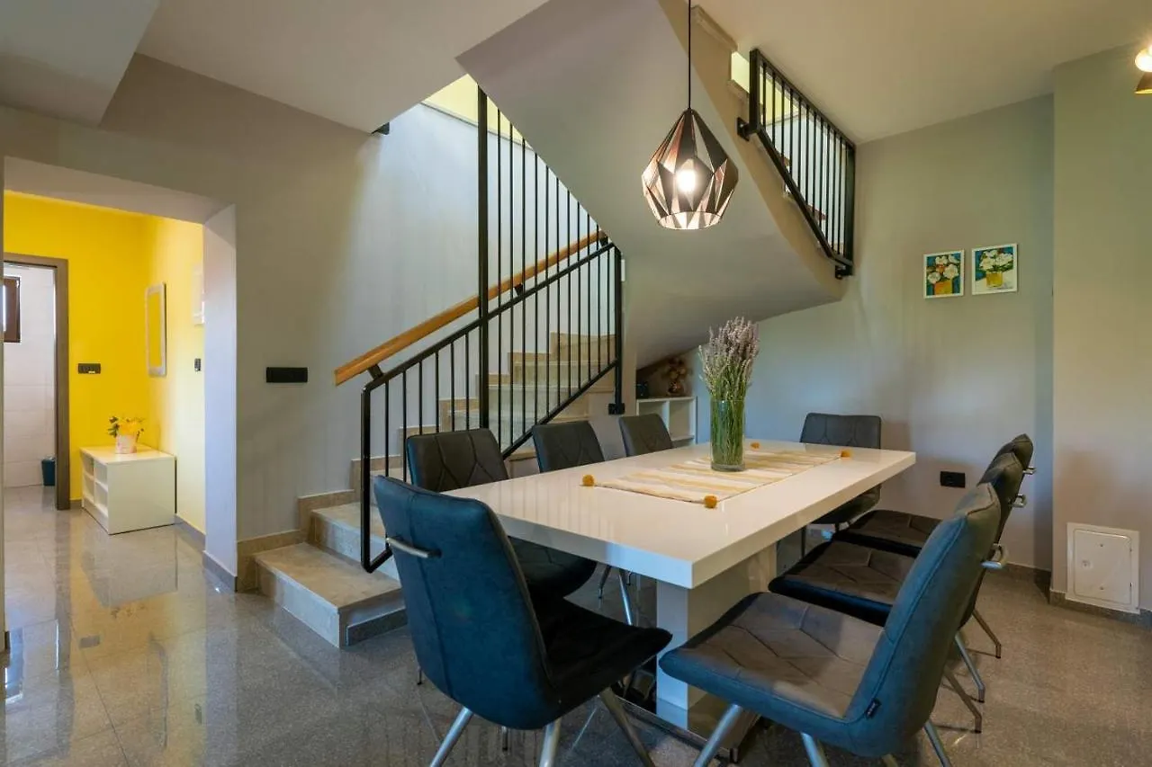 Villa Giovanni Maria Vinez Holiday home